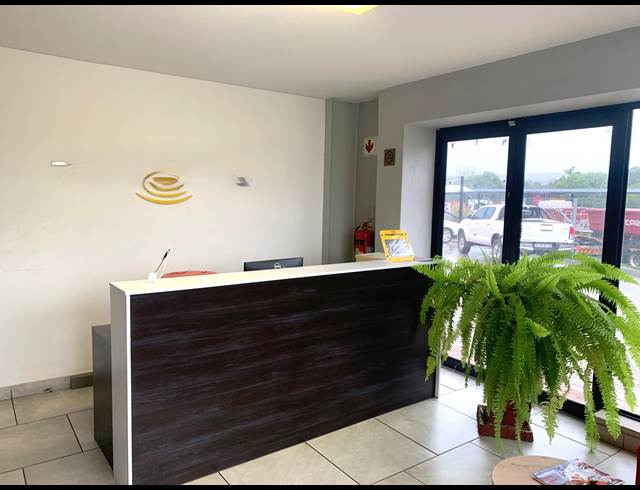 372M² WAREHOUSE TO LET IN RIVERSIDE PARK