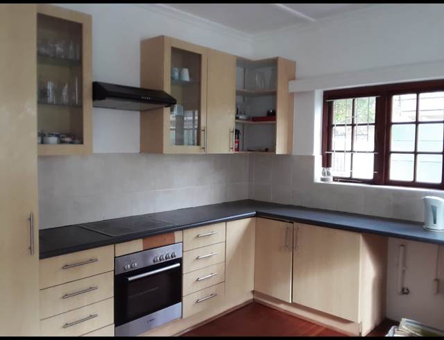 6 bed property to rent in NEWLANDS