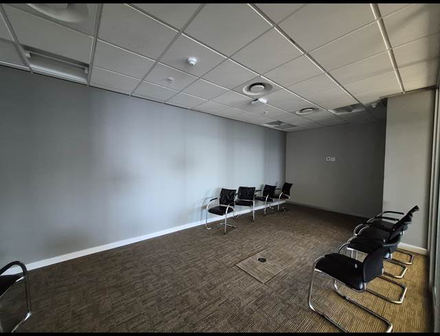1,550M² OFFICE TO LET IN SANDTON CENTRAL