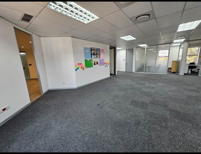 484M² OFFICE TO LET IN CENTURY CITY