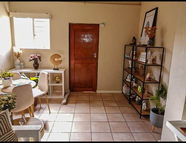 2 bed property to rent in PAGLANDE