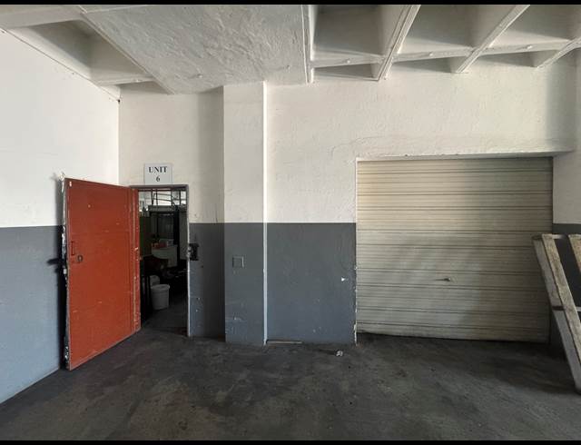 230M² WAREHOUSE TO LET IN WYNBERG