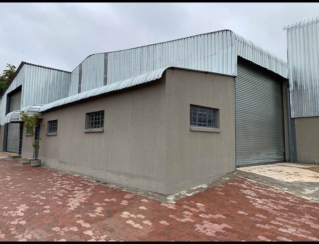300M² WAREHOUSE TO LET IN KEW