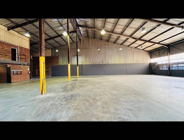 710M² WAREHOUSE TO LET IN ROBERTVILLE