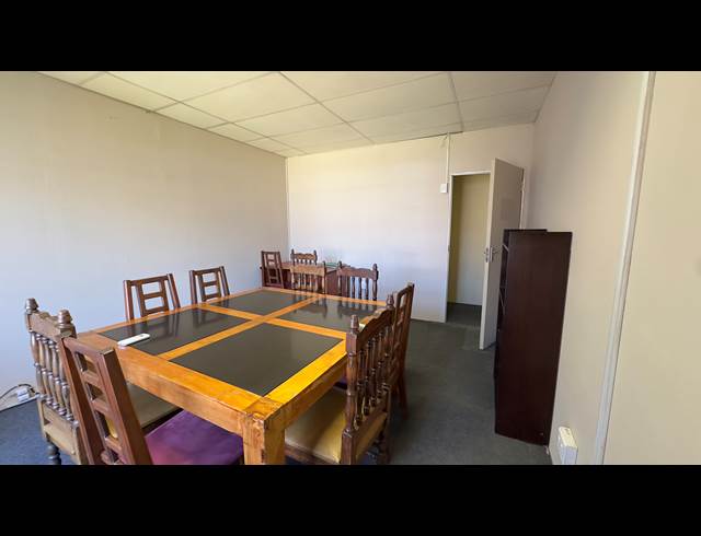 19.64M² OFFICE TO LET IN WILBART