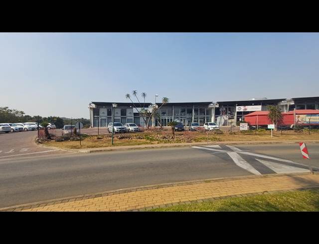 388M² RETAIL TO LET IN RIVERSIDE PARK