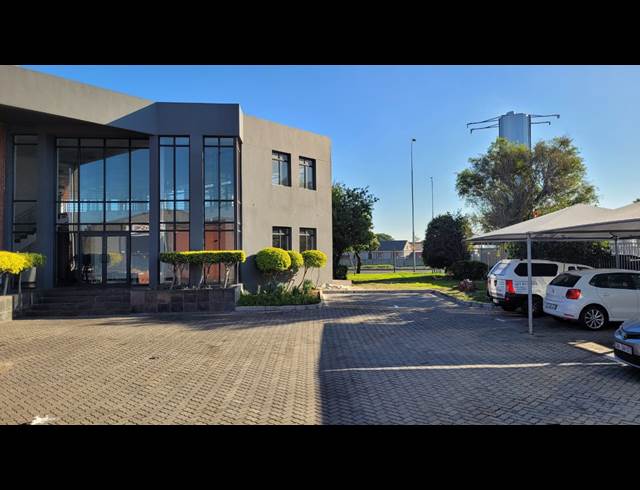 5,418M² WAREHOUSE TO LET IN AIRPORT INDUSTRIA