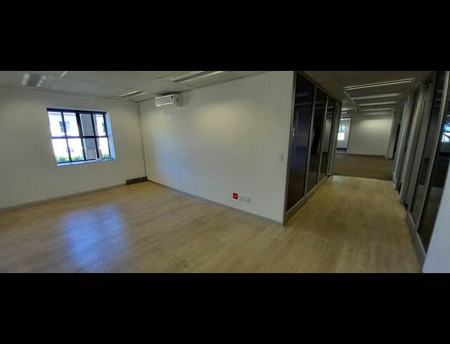 378M² OFFICE TO LET IN BRYANSTON