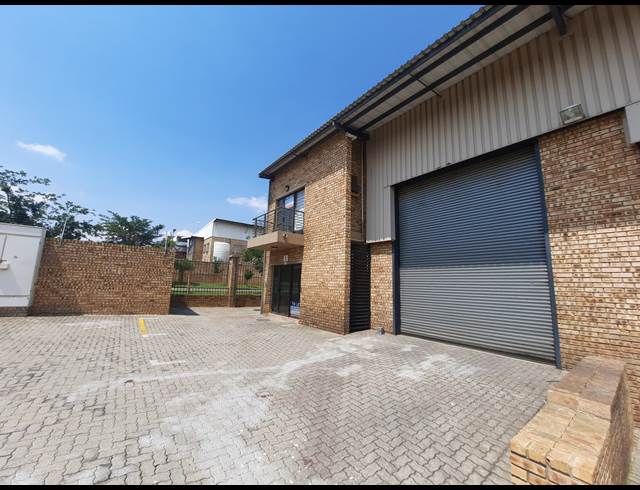 287M² WAREHOUSE TO LET IN STORMILL