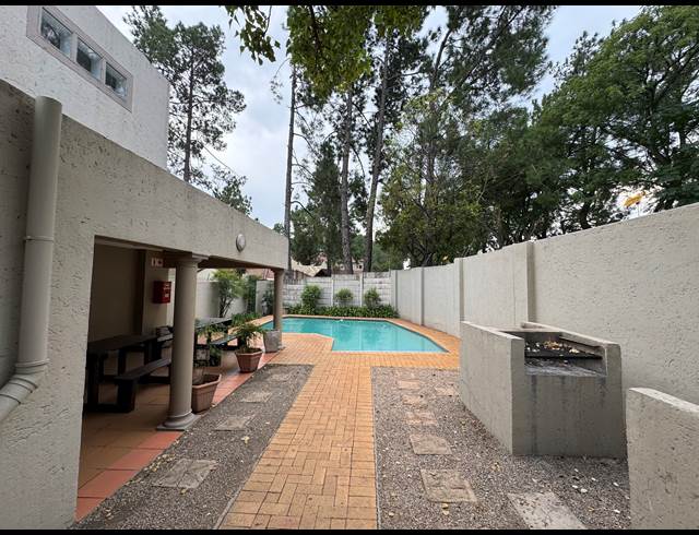 1 BEDROOM APARTMENT RENTED IN BRYANSTON