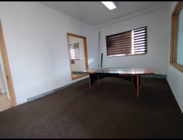 90M² WAREHOUSE TO LET IN TULISA PARK