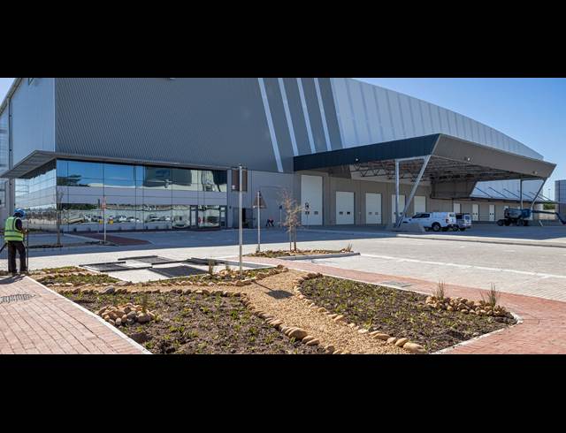 17,600M² WAREHOUSE TO LET IN PAROW INDUSTRIAL