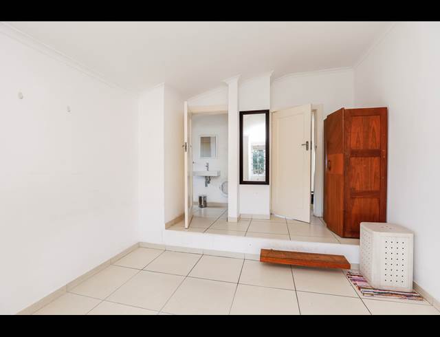 2 BEDROOM APARTMENT TO LET IN MORNINGSIDE