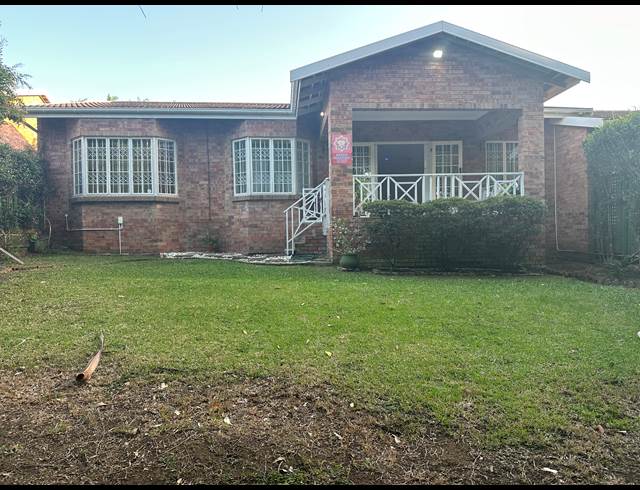 3 BEDROOM SIMPLEX TO LET IN UMTENTWENI