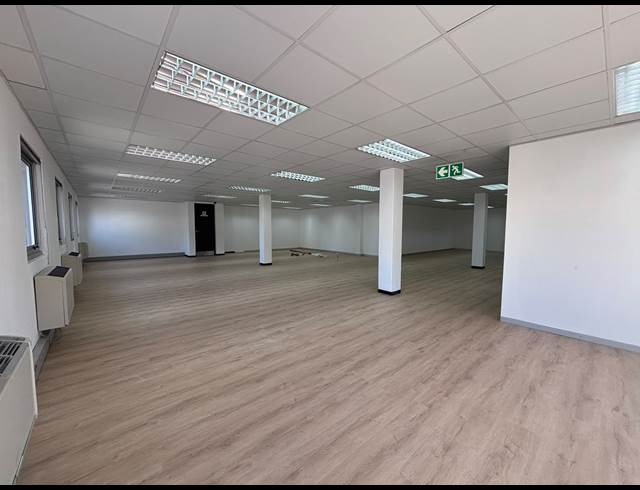254M² OFFICE TO LET IN TYGER VALLEY