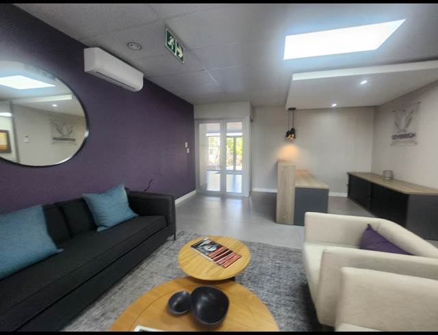 219M² OFFICE TO LET IN VORNA VALLEY