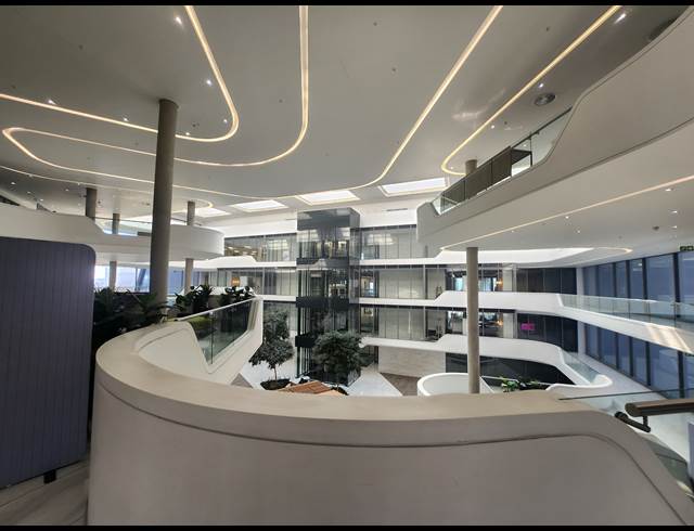 510M² OFFICE TO LET IN WATERFALL