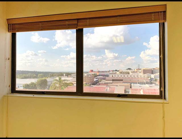 7,435M² OFFICE TO LET IN WYNBERG