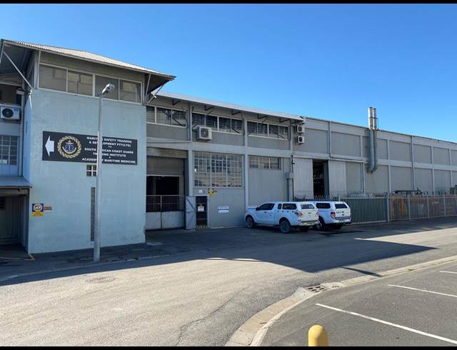 1,878M² WAREHOUSE TO LET IN PAARDEN EILAND
