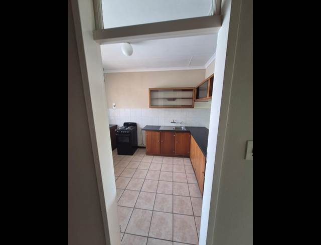 2 BEDROOM PROPERTY TO RENT IN MEYERTON CENTRAL