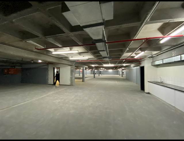2,019M² STORAGE UNIT TO LET IN CAPE TOWN CITY CENTRE