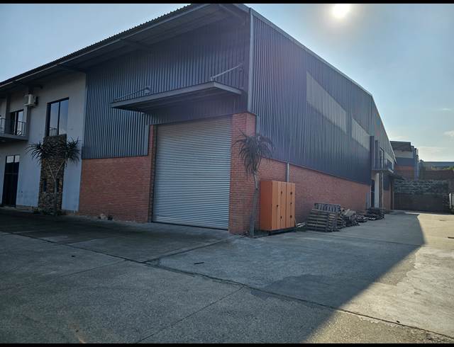 687M² FACTORY TO LET IN COSMO BUSINESS PARK