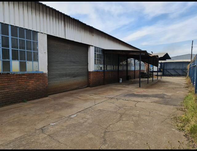 542M² WAREHOUSE TO LET IN WADEVILLE