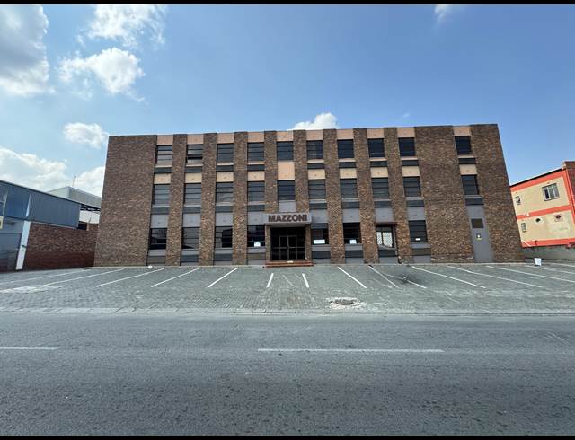 641M² WAREHOUSE TO LET IN WYNBERG