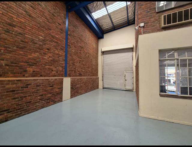 263M² WAREHOUSE TO LET IN HALFWAY HOUSE