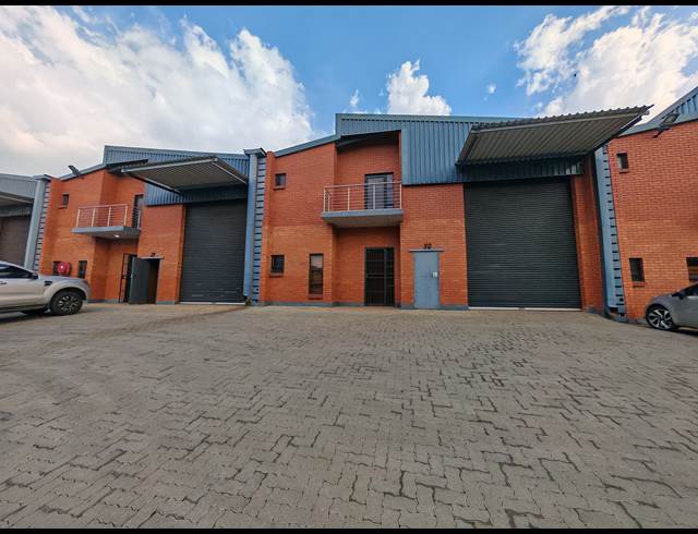 756M² WAREHOUSE TO LET IN ORMONDE