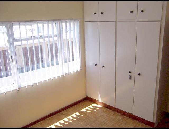 2 bed property to rent in CLAREMONT