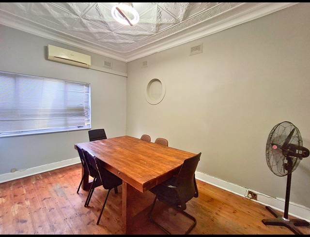 130M² OFFICE RENTED IN BEREA