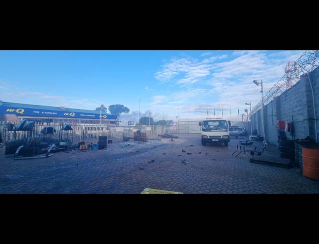 3,000M² INDUSTRIAL YARD TO LET IN PHILIPPI