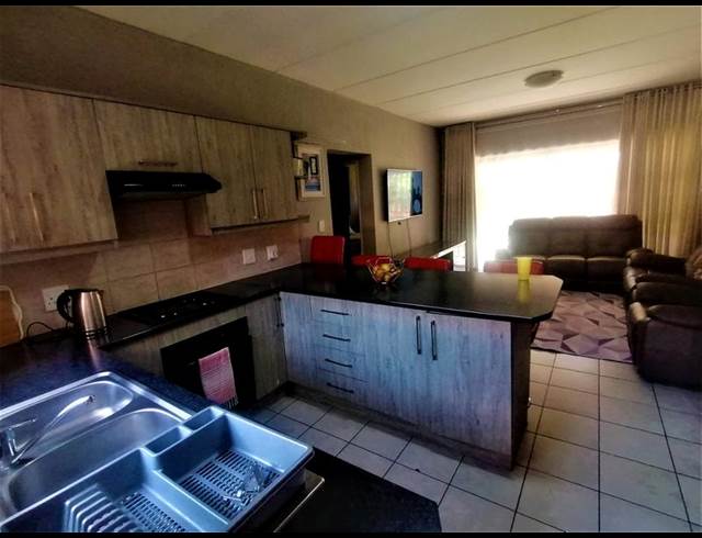 2 BEDROOM PROPERTY TO RENT IN WILGEHEUWEL