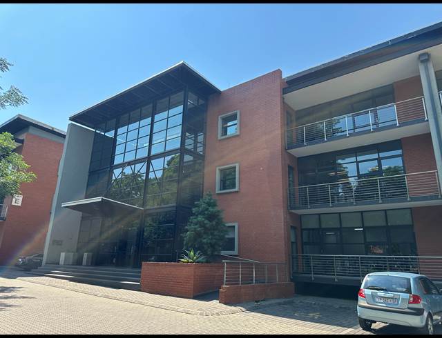 222M² OFFICE TO LET IN SANDTON CENTRAL