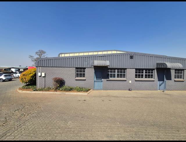 170M² WAREHOUSE TO LET IN WADEVILLE