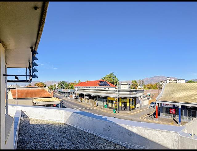 87M² OFFICE TO LET IN WYNBERG