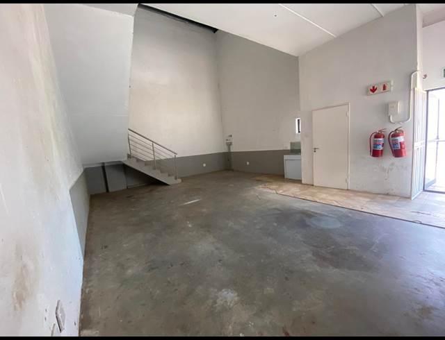 109M² WAREHOUSE TO LET IN RANDJESPARK