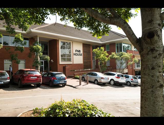 1,968M² OFFICE TO LET IN TOWN HILL