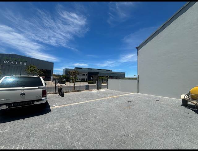 500M² WAREHOUSE TO LET IN FIRGROVE