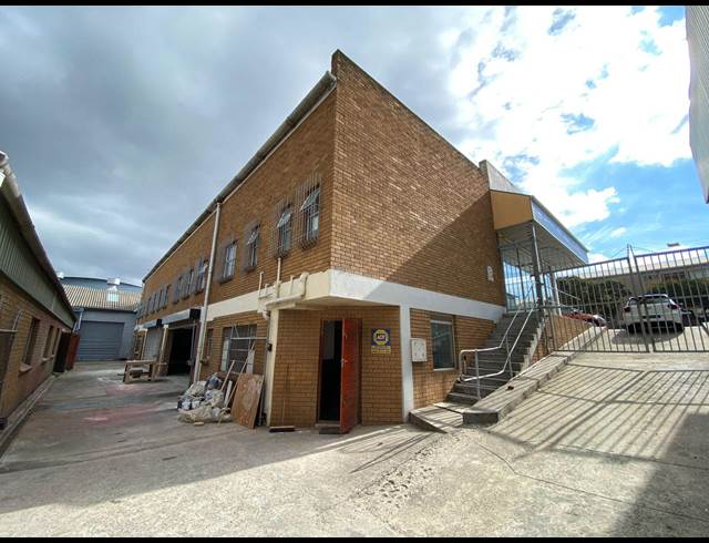 383M² WAREHOUSE TO LET IN PAROW EAST
