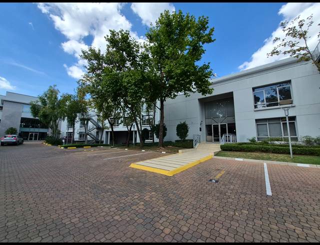 609M² OFFICE TO LET IN ILLOVO