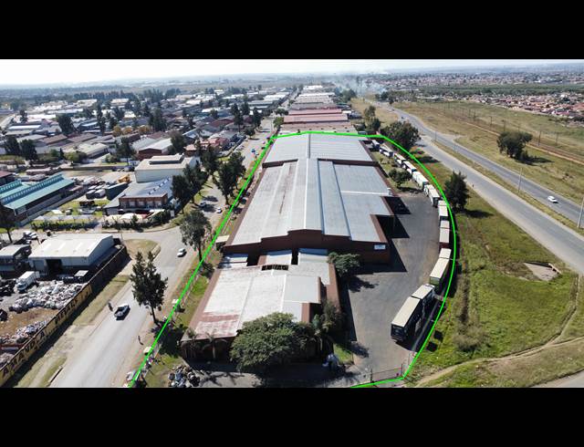 13,500M² FACTORY TO LET IN ALRODE SOUTH