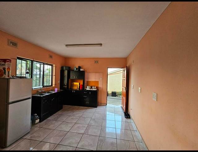 3 BEDROOM PROPERTY TO RENT IN LOTUSVILLE