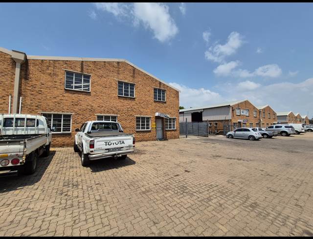 290M² FACTORY TO LET IN ANDERBOLT