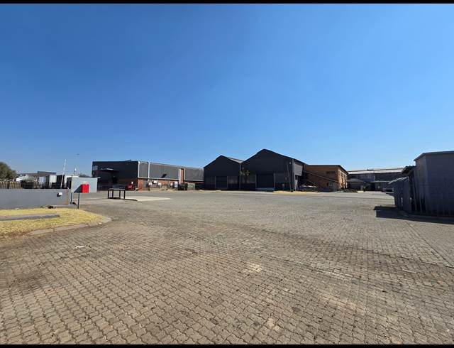 4,751M² WAREHOUSE TO LET IN TUNNEY