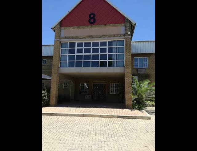 956M² WAREHOUSE RENTED IN KYALAMI