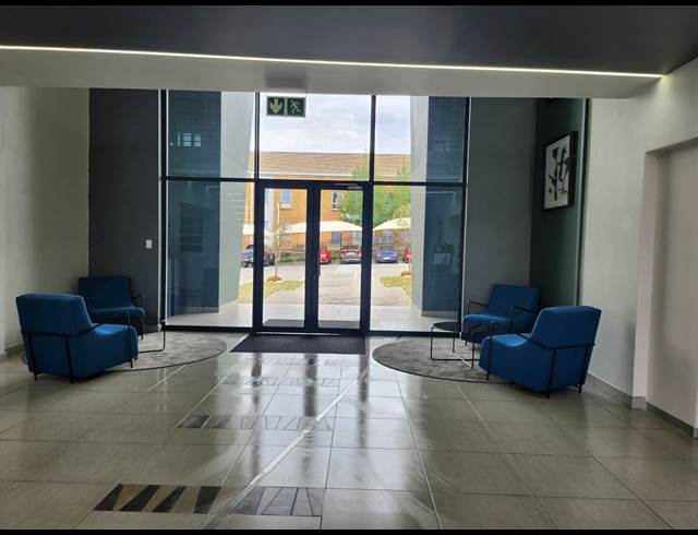 334M² OFFICE TO LET IN HALFWAY GARDENS