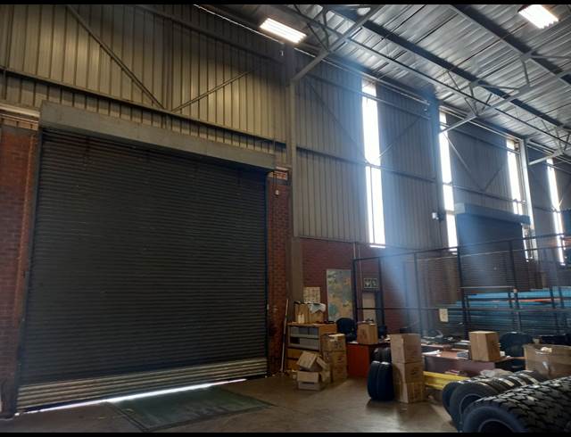 3,893M² WAREHOUSE TO LET IN POMONA