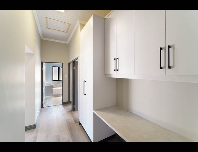 3 bed property to rent in ALTONA